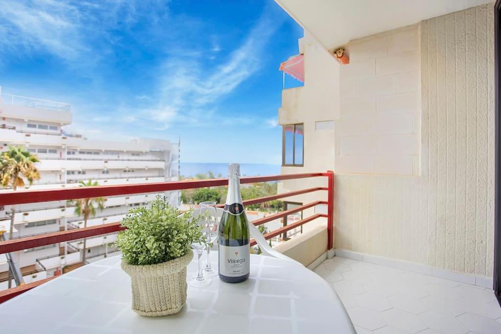 Alexander Apartment Playa De Las Americas Exterior photo